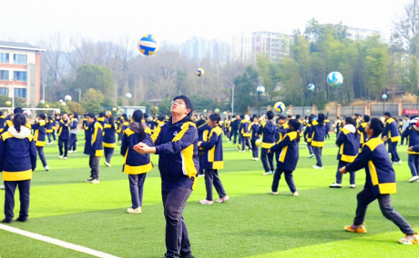 15分钟解锁孩子的快乐时光 ——赤壁市中小学课间“大变身”扫描