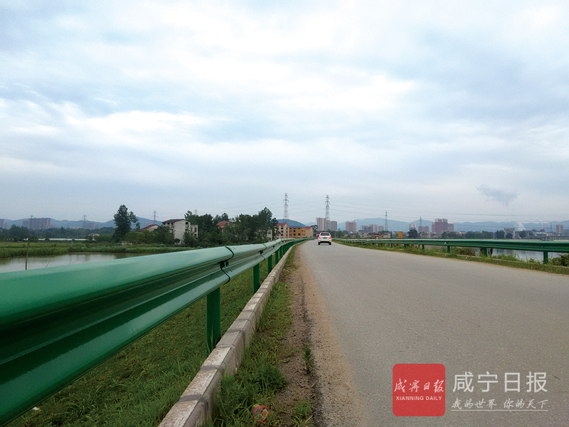 荆山村人口_荆山村英才学校(3)